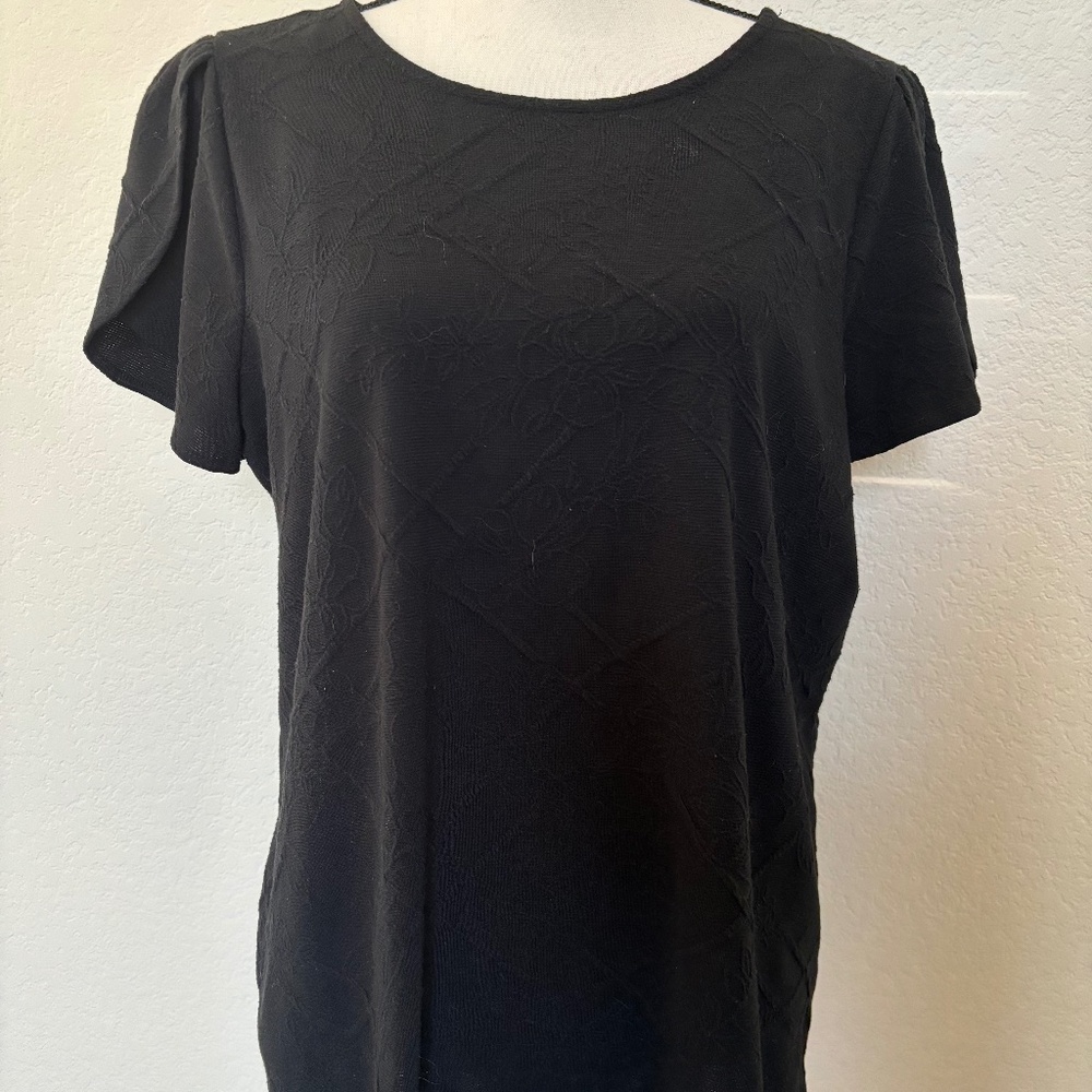 ELLE Black Flutter Sleeve Textured Blouse